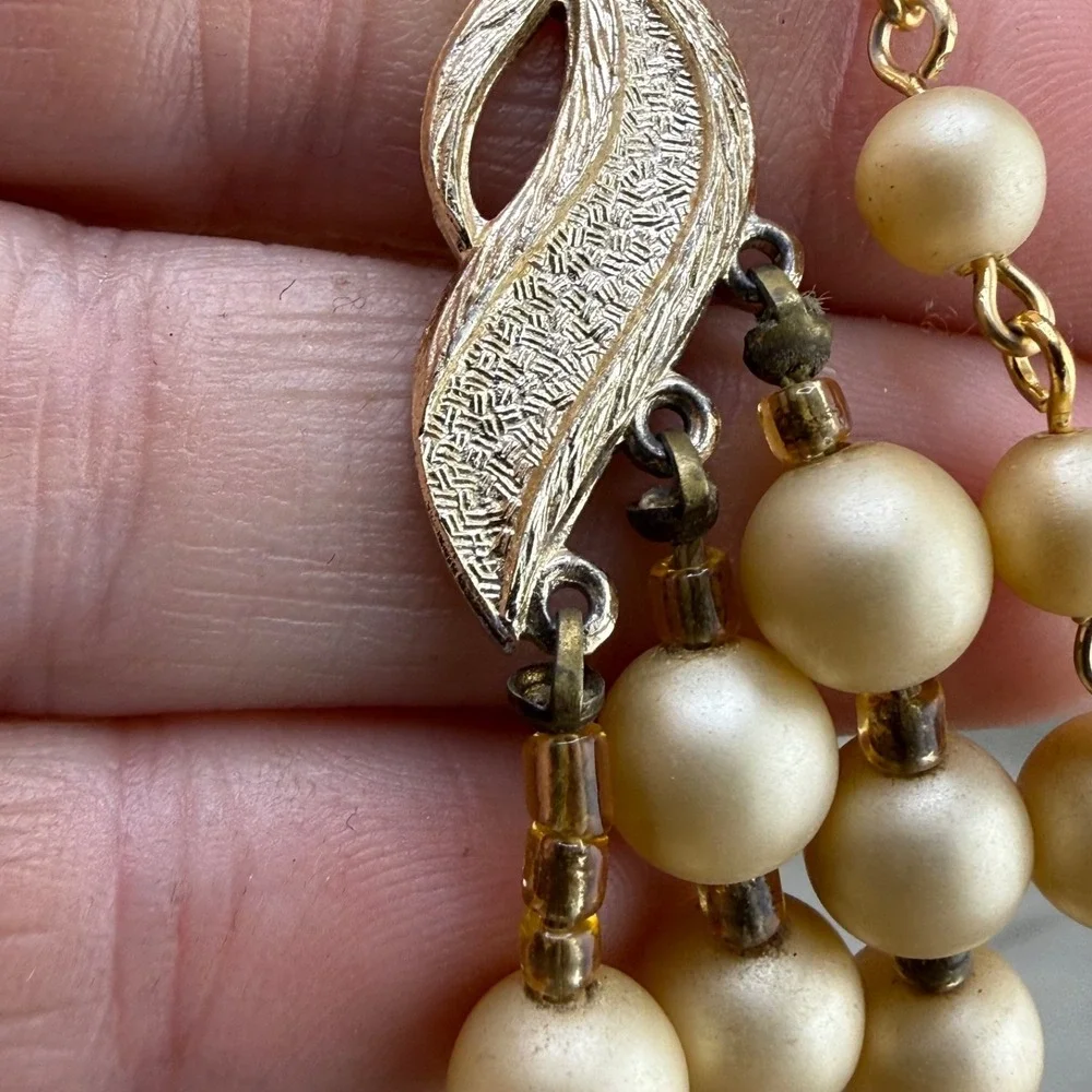 Vintage Layered Necklace Gold Tone Beaded 15